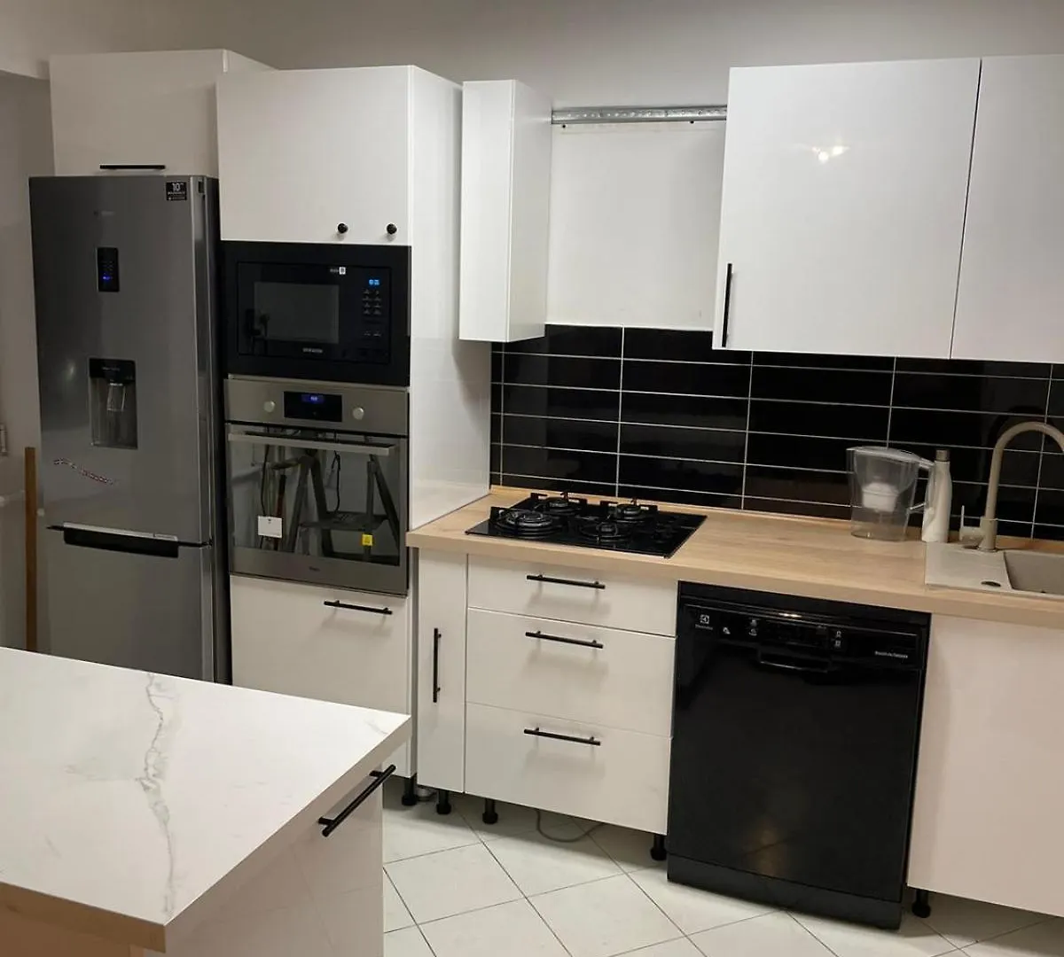 3 Bedrooms Apartment Bucharest
